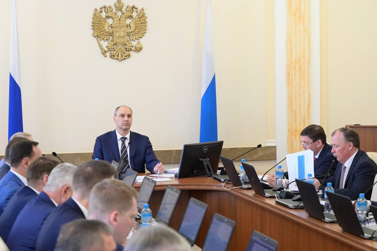 Денис Паслер изменил формат еженедельных заседаний правительства - Фото 1