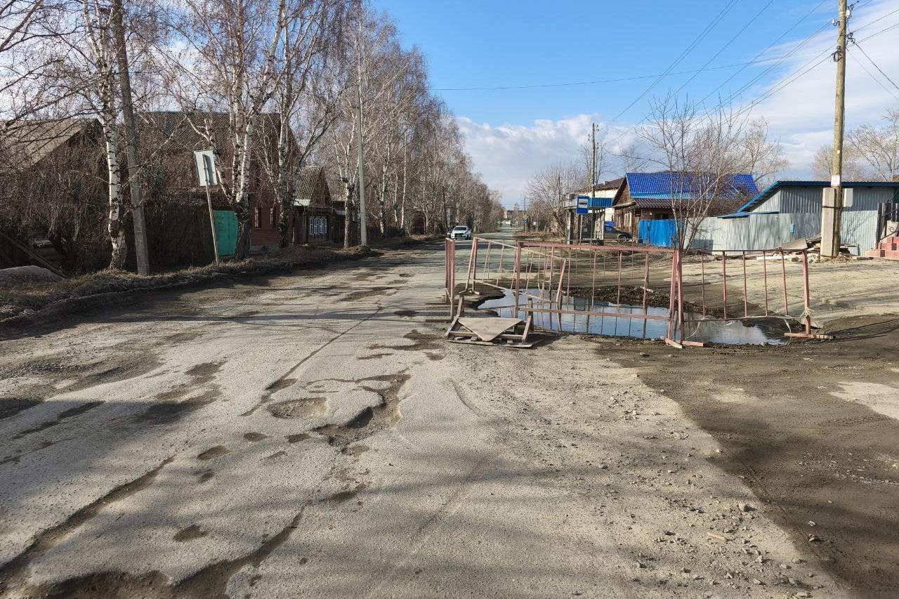 ГИБДД запретила проезд автобусов по одной из улиц Невьянска - Фото 1