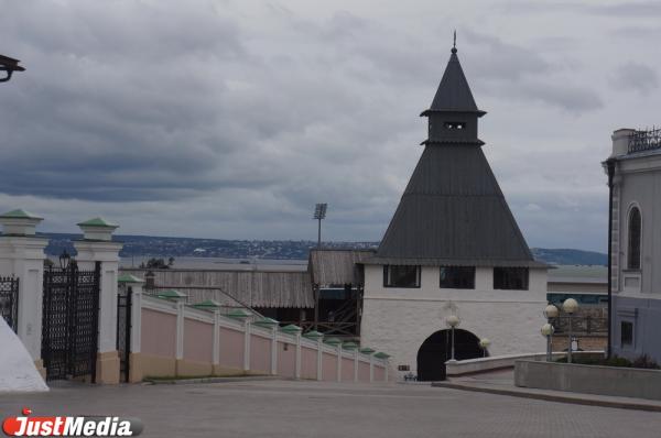 Жители Казани сообщают о третьей волне атаки беспилотников - Фото 1