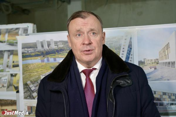 Алексей Орлов наградил баскетбольную команду УГМК - Фото 1
