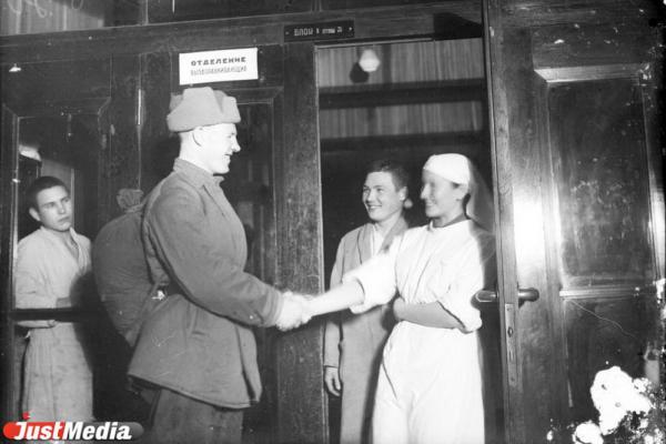 В Верхней Пышме к 80-летию Великой Победы «оживили» письма солдат и офицеров с фронта - Фото 1