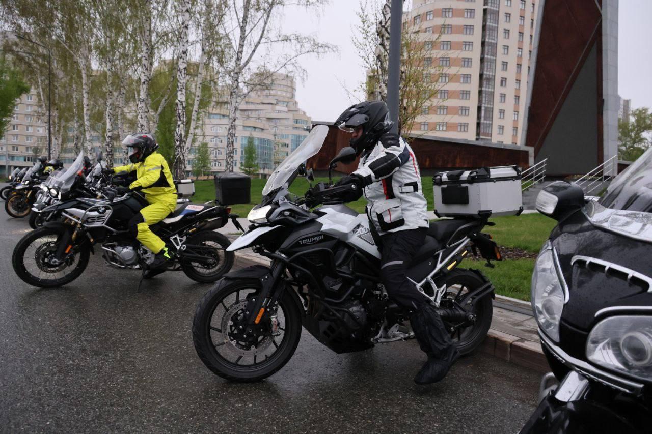 Артём Жога возглавил автопробег по городам трудовой доблести - Фото 1