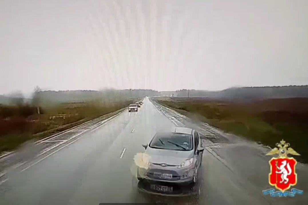 Стали известны подробности страшного ДТП на Тюменском тракте, где погибла супружеская пара - Фото 1