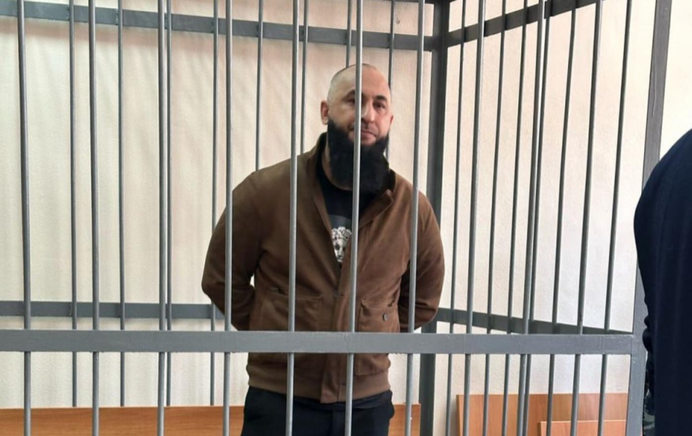 Суд отправил в СИЗО обвиняемого в избиении девушки-курьера у Veer Mall - Фото 1