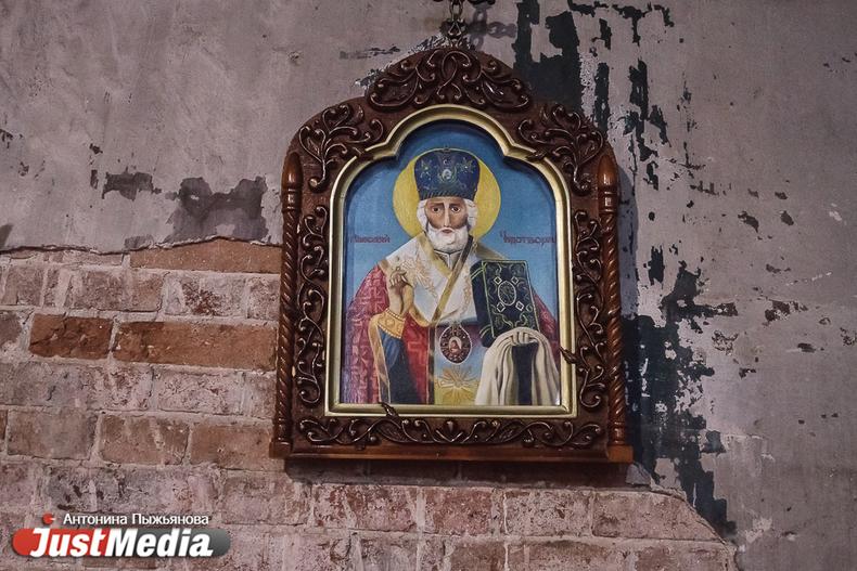 Информация о школьнице, которую не пустили на ЕГЭ с иконой, оказалась фейком - Фото 1