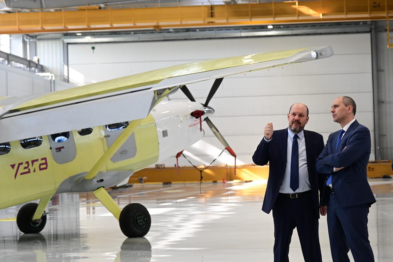 Денис Паслер сообщил, что Свердловская область завершит разработку и будет выпускать самолеты «Байкал» - Фото 1