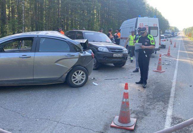 Массовое ДТП произошло на трассе Екатеринбург – Шадринск – Курган - Фото 1