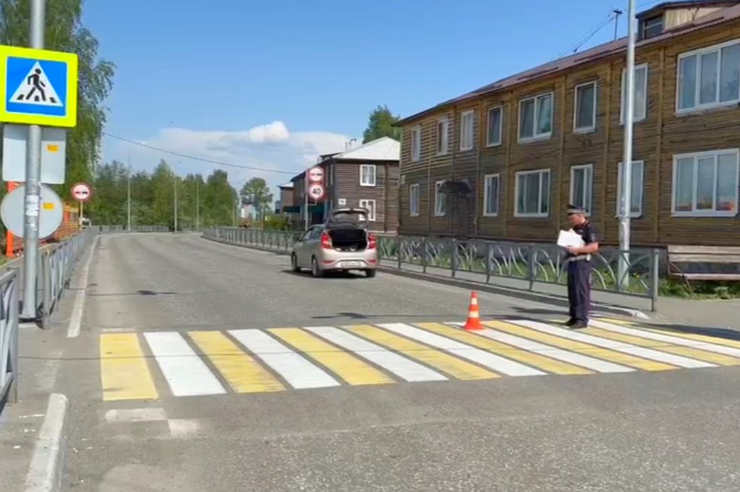 В Качканаре автоледи на Hyundai сбила на «зебре» семилетнюю девочку - Фото 1