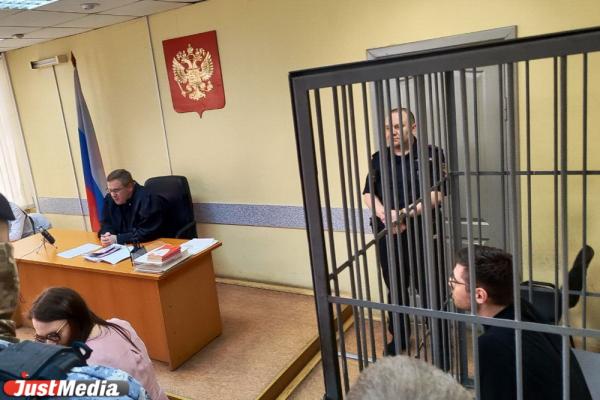 Суд назначил отправил в СИЗО редактора URA.ру Дениса Аллаярова