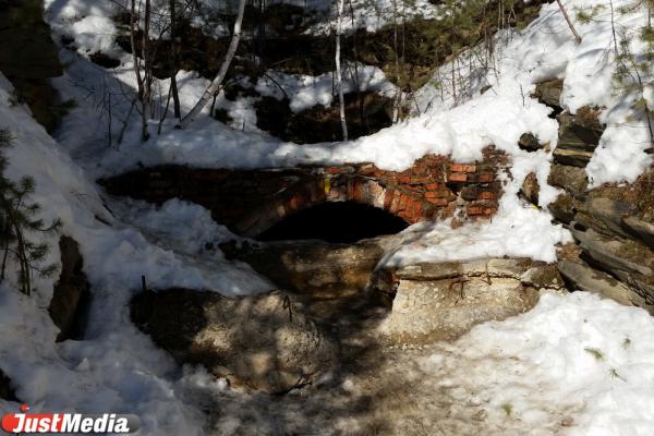 Директор Нацразведки США Габбард уверена, что мир как никогда близок к ядерному уничтожению - Фото 1