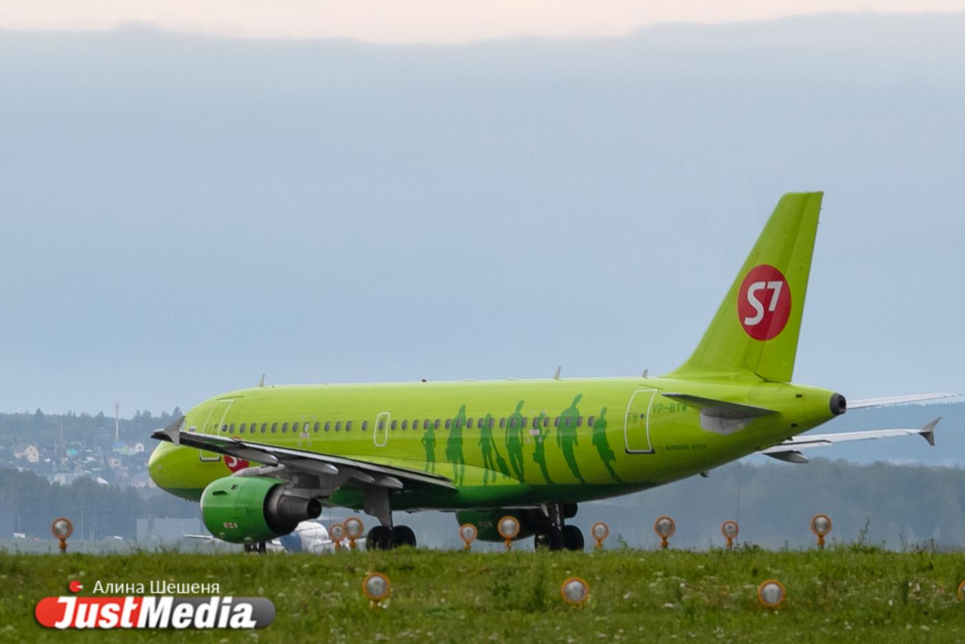 Стало известно, что случилось с пассажиром, из-за которого самолет из Новосибирска сел в «Кольцово» - Фото 1