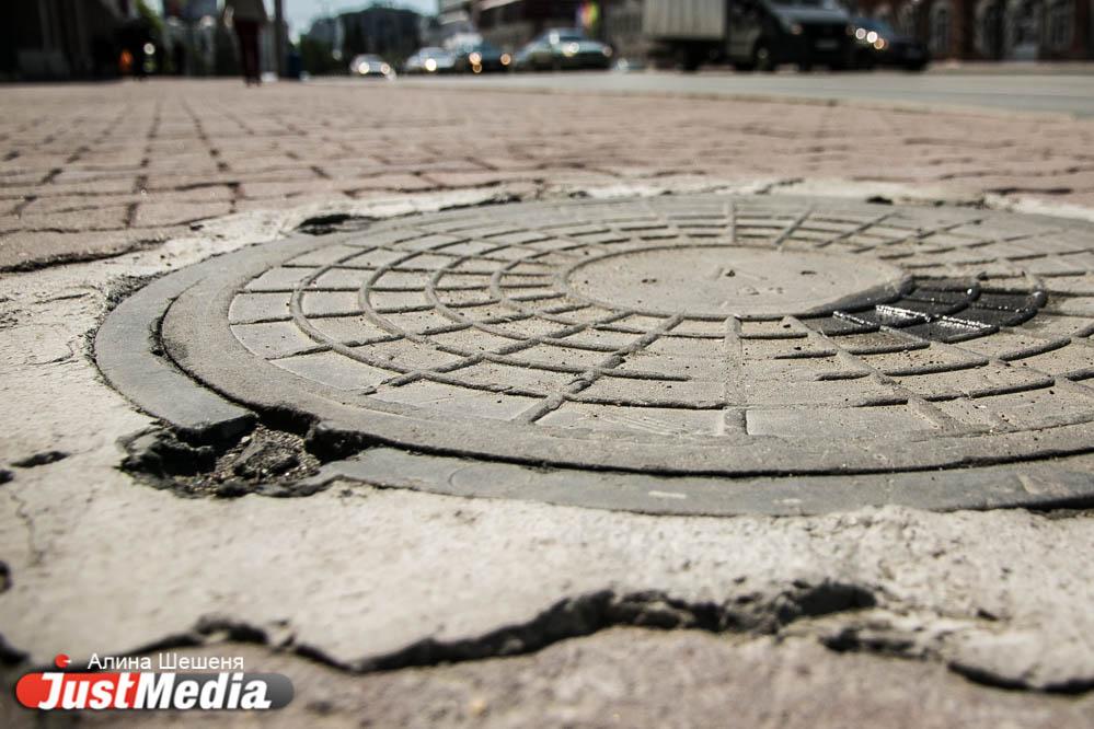 В Верхотурье по факту падения 12-летней девочка в выгребную яму возбудили уголовное дело - Фото 1