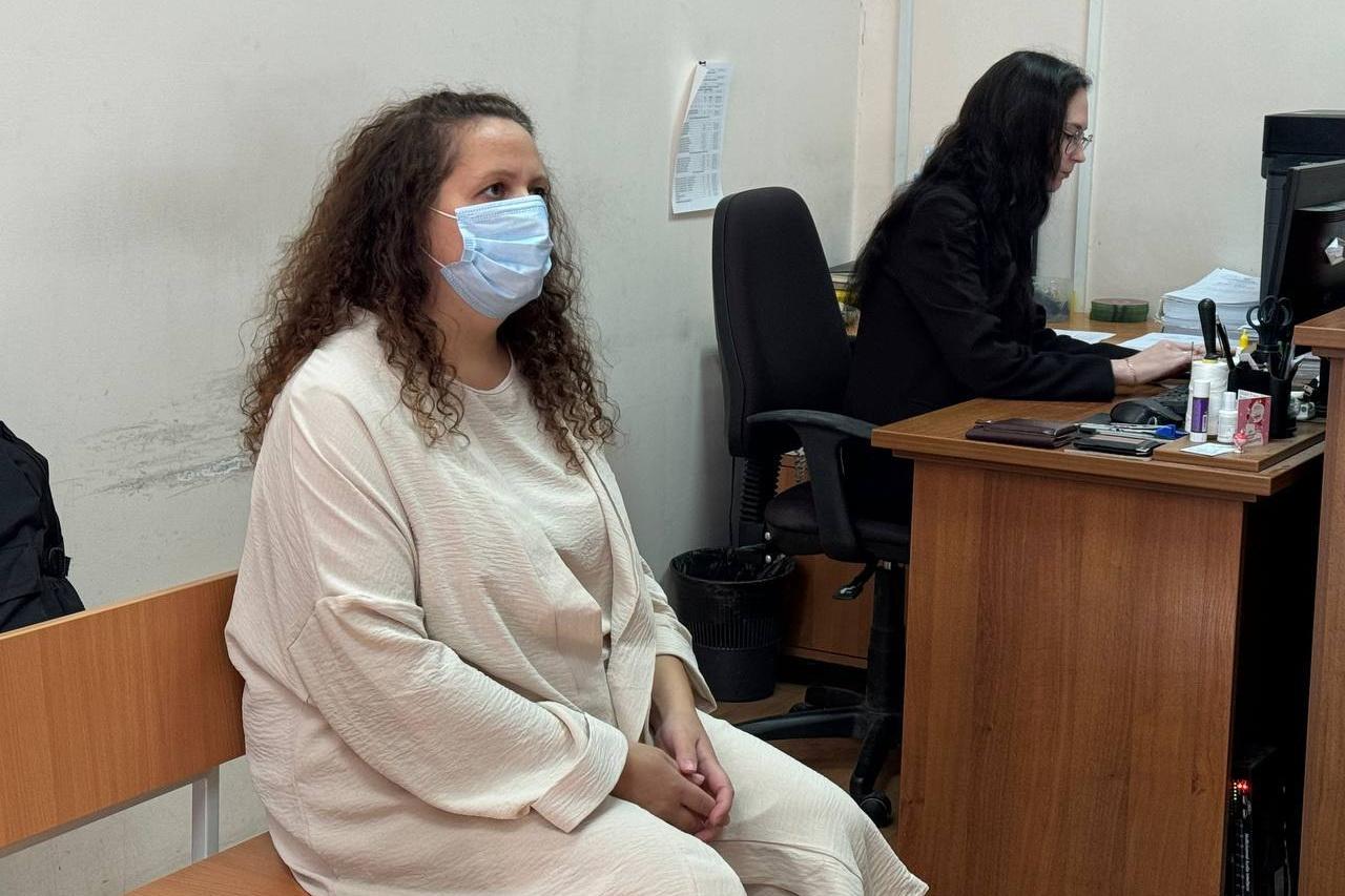 Свердловский облсуд назначил реальное лишение свободы сотруднице опеки, «проглядевшей» садистские наклонности Вероники Наумовой - Фото 1