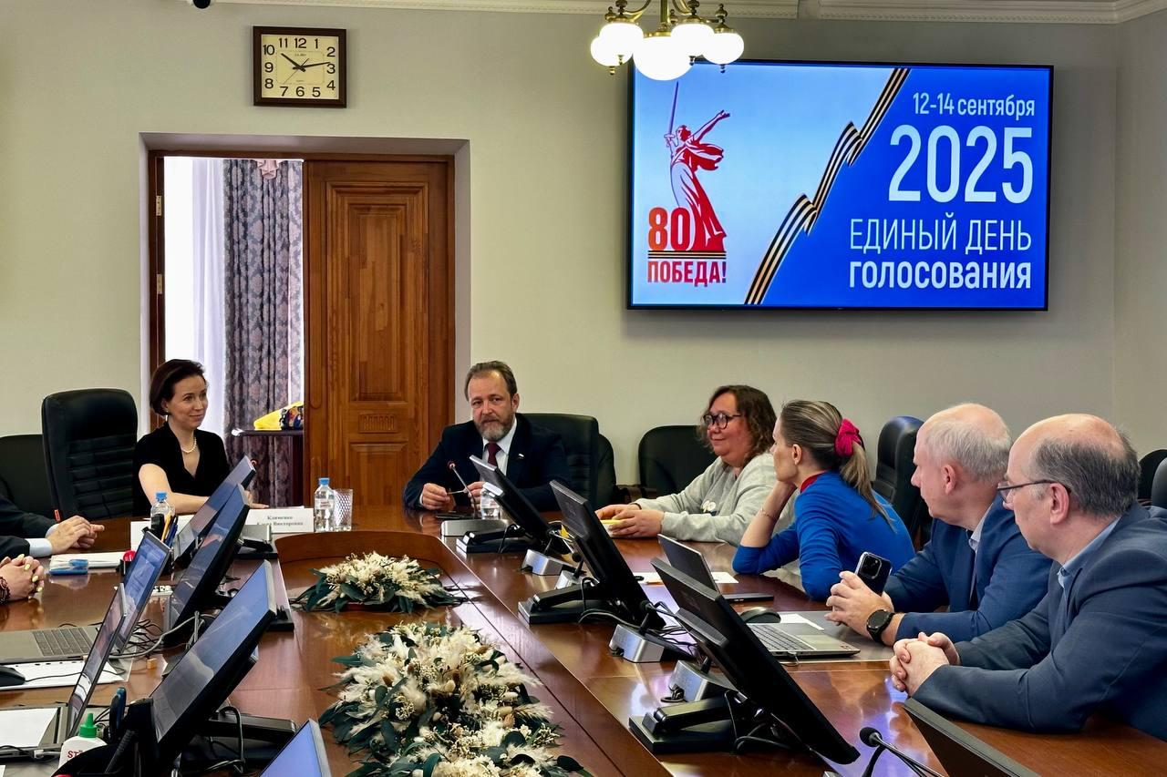 Два депутата Госдумы, два – Заксобрания. Парламентские партии выдвинули своих кандидатов в свердловские губернаторы - Фото 1