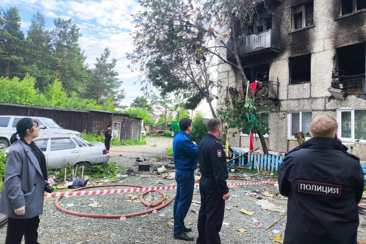 Два человека погибли в результате хлопка газа в пятиэтажке в Ивделе - Фото 1