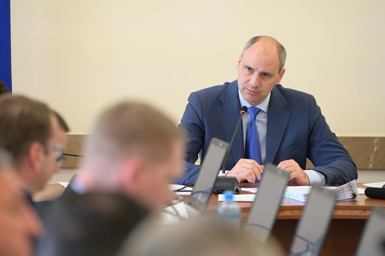 Денис Паслер поздравил театры Екатеринбурга с «Золотыми масками» - Фото 1