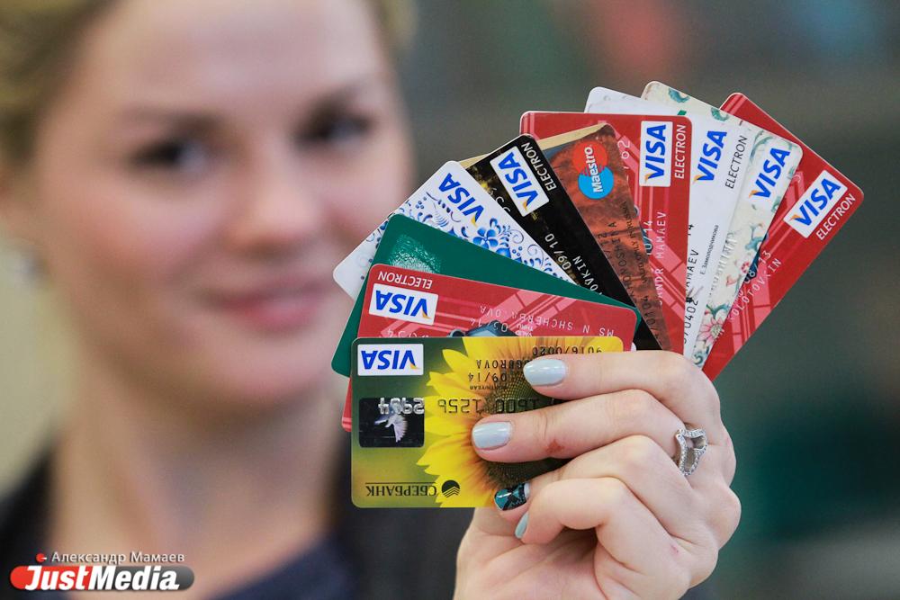 Суд взыскал с дропперши из Екатеринбурга похищенные мошенниками деньги - Фото 1