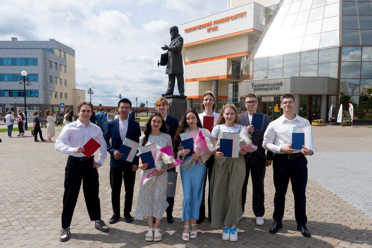 Технический университет УГМК выпустил 1000-го студента - Фото 1