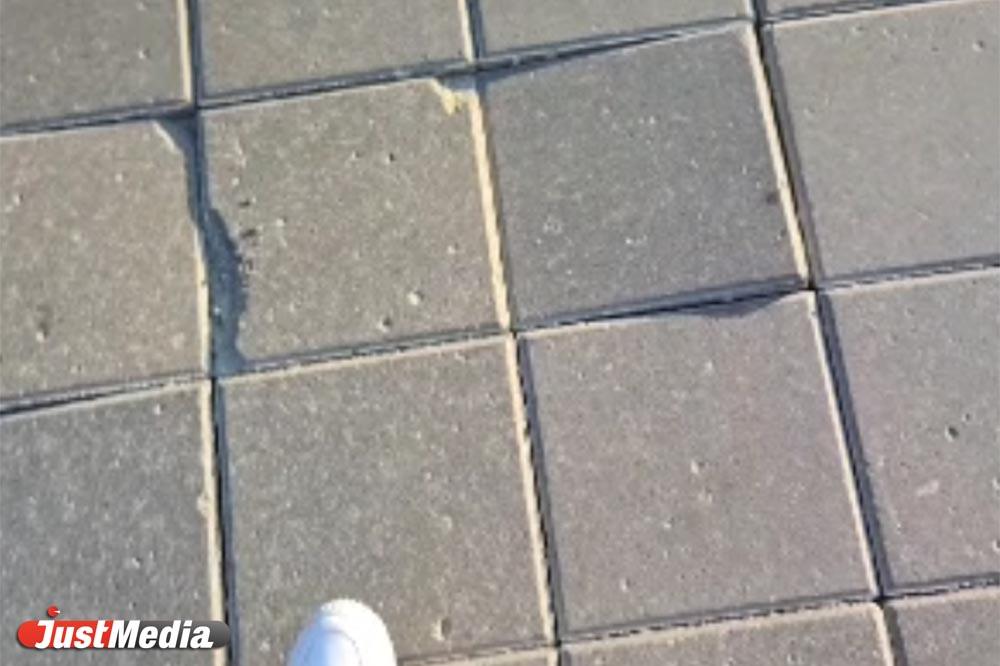 Плитку на Малышева, вызвавшую недовольство екатеринбуржцев, переделают до конца лета - Фото 1