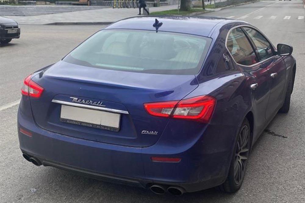 Приставы конфисковали у свердловчанки Maserati за долги по налогам - Фото 1