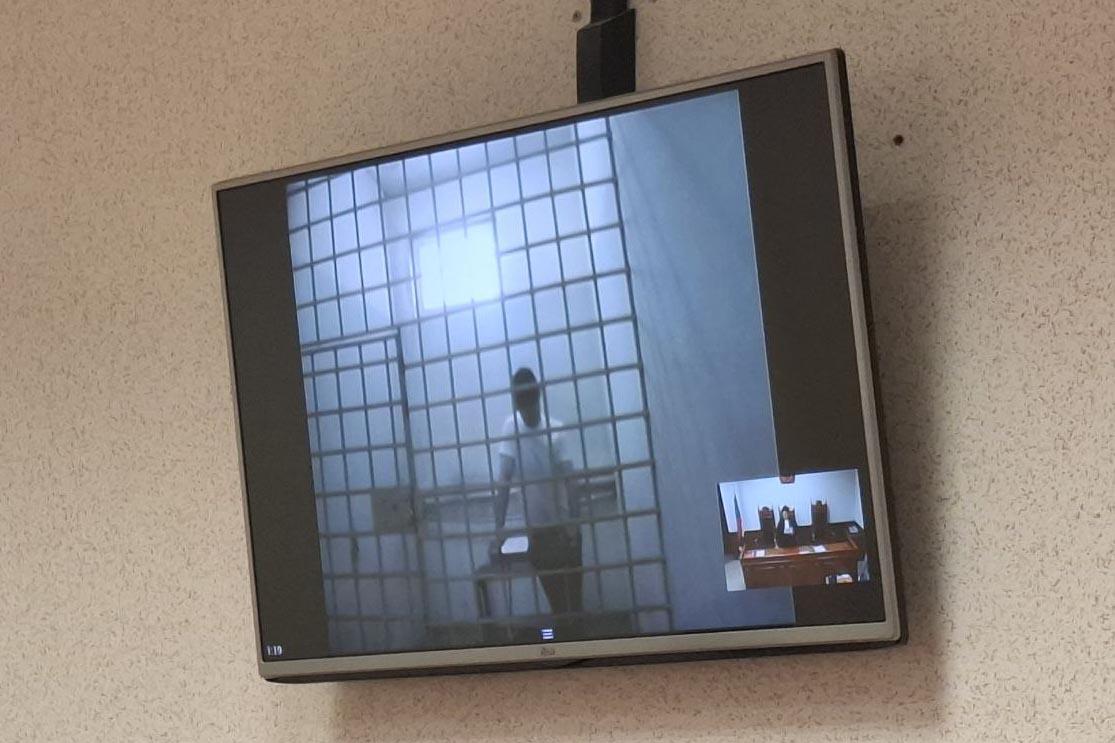 Облсуд оставил редактор URA.RU Дениса Аллаярова под стражей - Фото 1