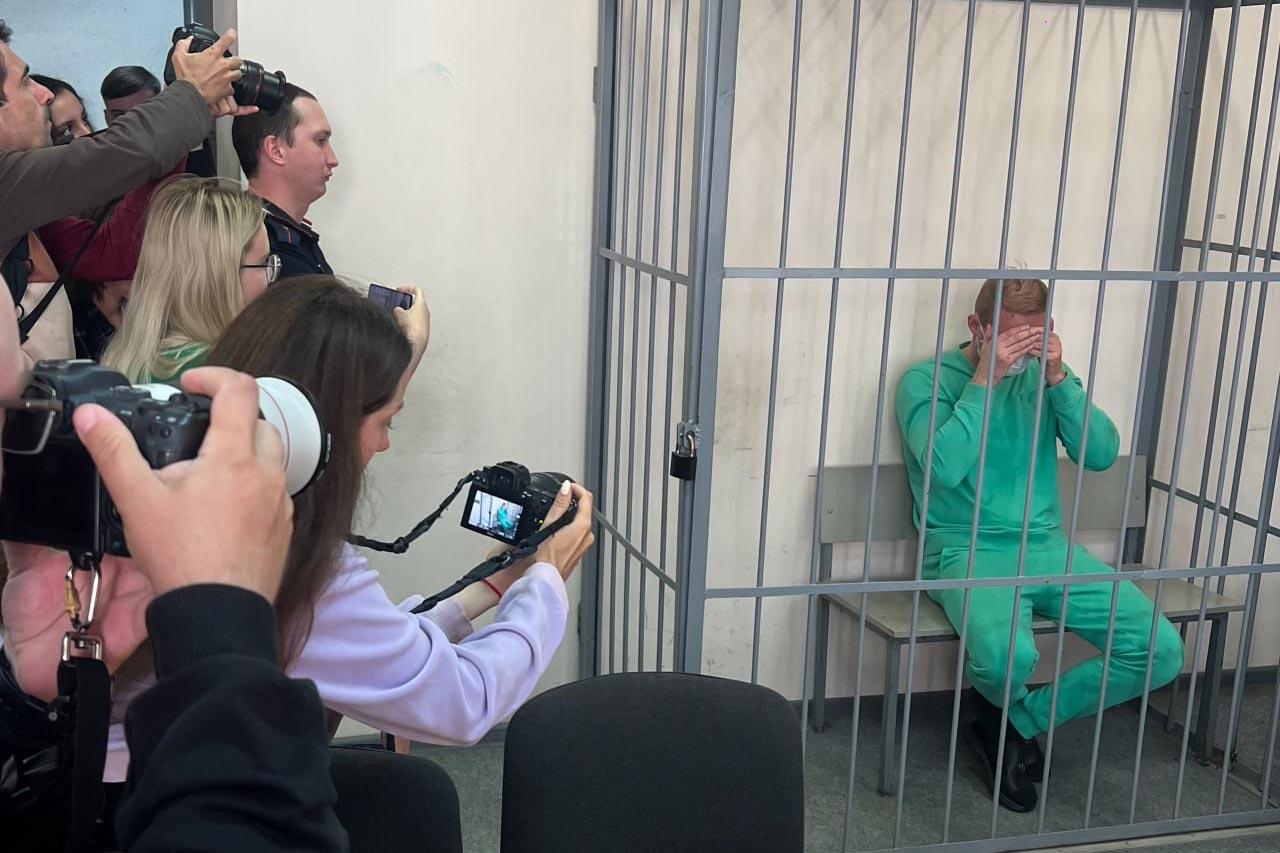 В Екатеринбурге арестовали мужчину, подозреваемого в изнасиловании двух подростков - Фото 1