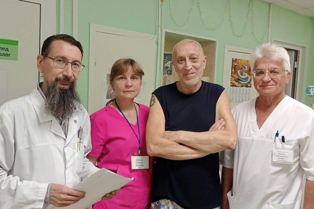 Врачи спасли 67-летнего екатеринбуржца от последствий «взрыва» в голове, когда он был за рулем - Фото 1