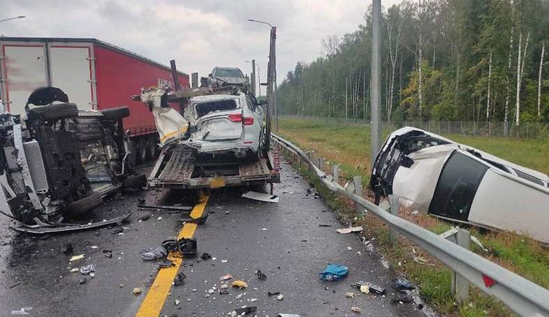На трассе в Нижегородской области взорвалась цистерна с углекислотой - Фото 1