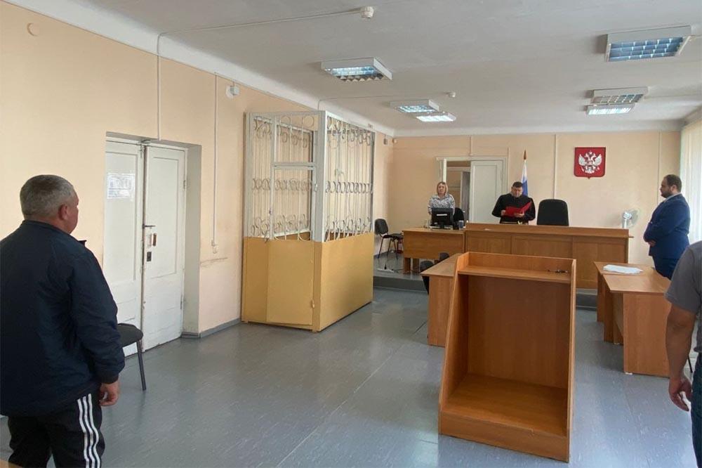 Три года колонии-поселения получил свердловчанин, насмерть сбивший двух подростков-велосипедистов - Фото 1