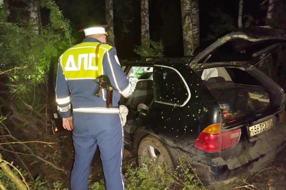 В Свердловской области в результате столкновения с BMW Х5 велосипедиста разорвало надвое  - Фото 1