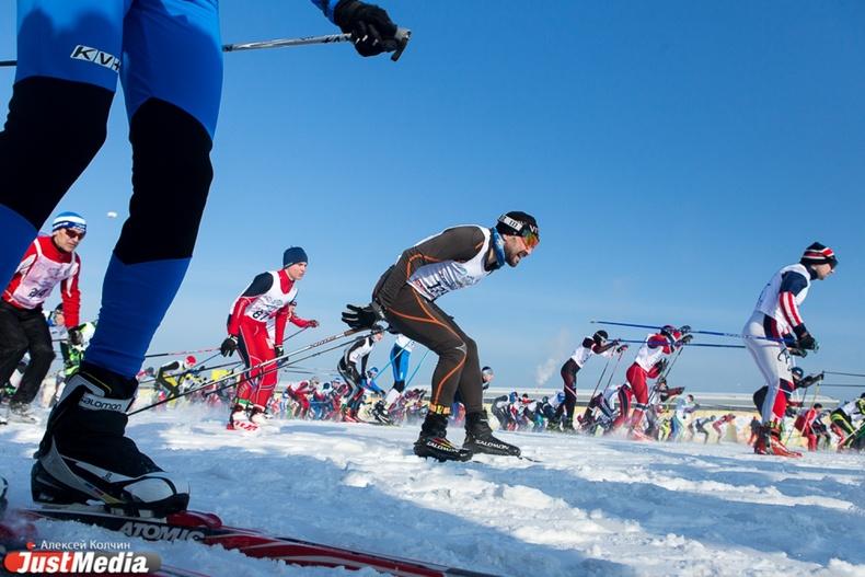 Подростки жестоко избили детского лыжного тренера на глазах воспитанников в Верх-Нейвинске - Фото 1