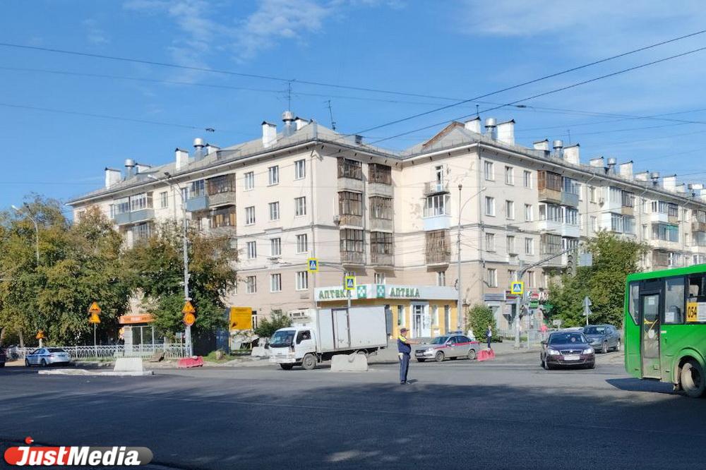 Екатеринбуржцы сообщают об отключении электричества в районе Малышева-Гагарина - Фото 1