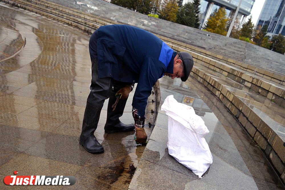 В Екатеринбурге завершился сезон фонтанов - Фото 1