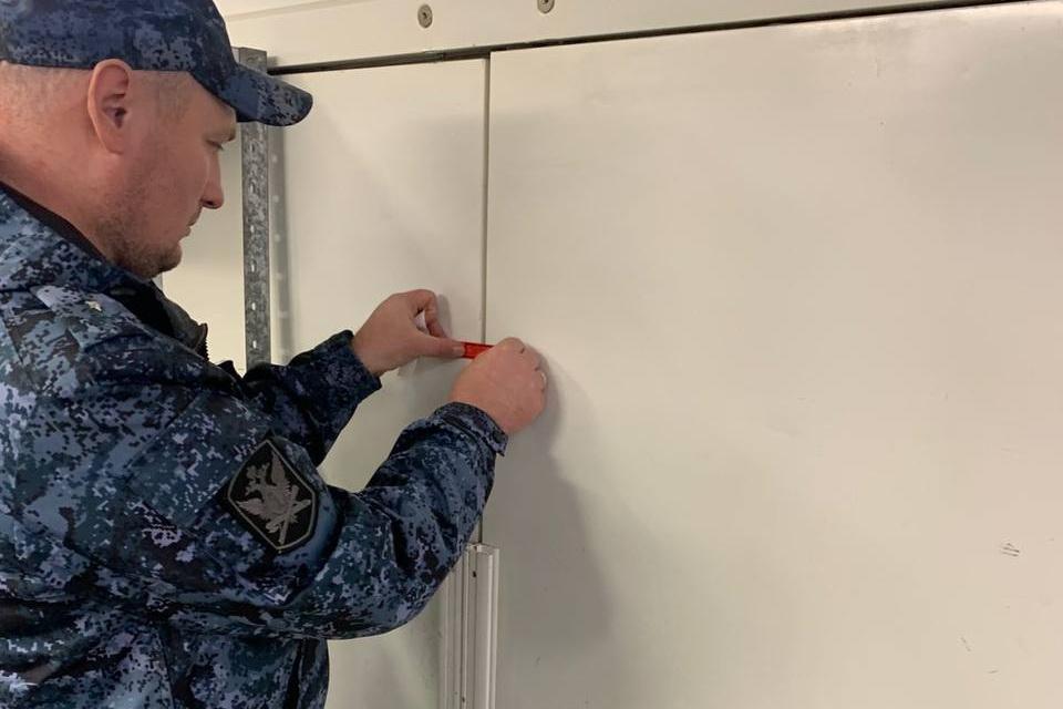 На Уралмаше закрыли «Сушкоф и пицца» из-за антисанитарии - Фото 1