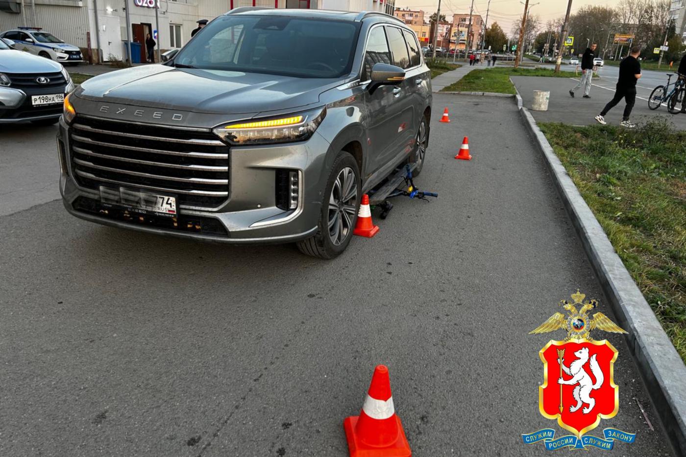 В Каменске-Уральском водитель иномарки сбил во дворе 10-летняюю велосипедистку - Фото 1