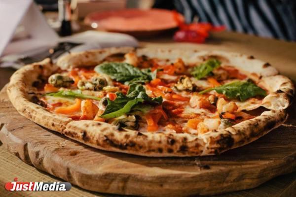 В Екатеринбурге из-за грызунов временно закрыли «Pizza Mia» на Орджоникидзе - Фото 1