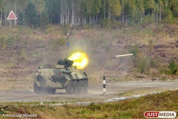 На «Уралвагонзаводе» выпустили БМПТ «Терминатор» для отправки в ВС РФ - Фото 1