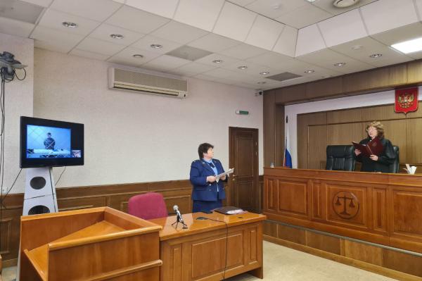 Облсуд оставил под стражей правую руку миллиардера Алексея Боброва Татьяну Черных 