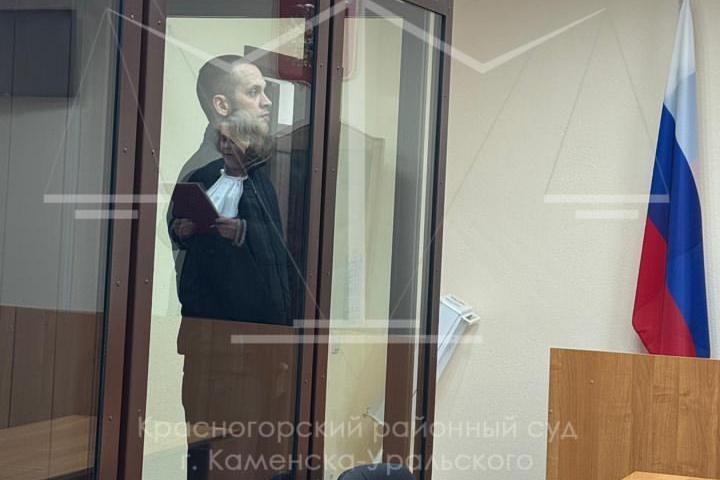 В Каменске-Уральском осудили мужчину, который украл у возлюбленной деньги и авто - Фото 1