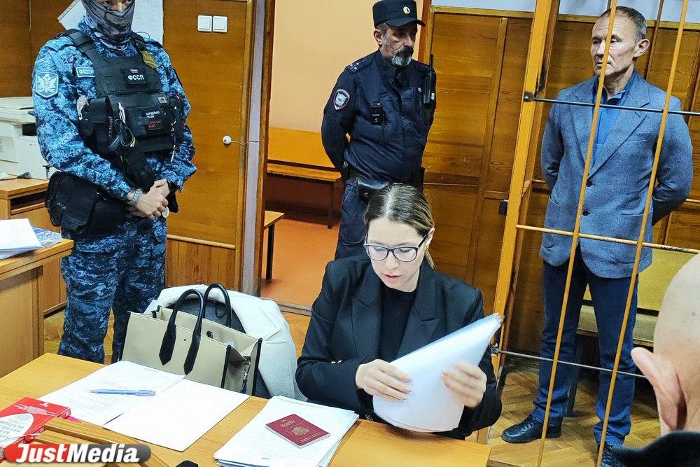 Адвокат Олег Чемезова: вице-губернатор не имел отношения к распределению субсидий - Фото 1