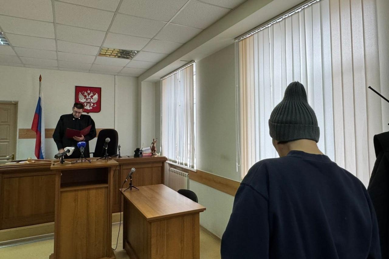 Суд отправил в колонию жительницу Первоуральска, избивавшую несовершеннолетнего сына - Фото 1