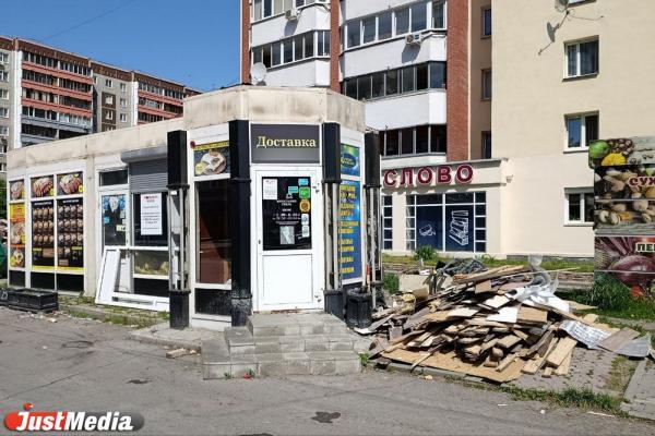 Треть от запланированных 150 новых остановок установили в Екатеринбурге - Фото 1