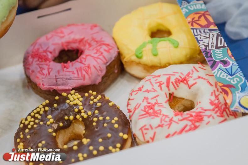 В Екатеринбурге посоревнуются в поедании пончиков на скорость - Фото 1