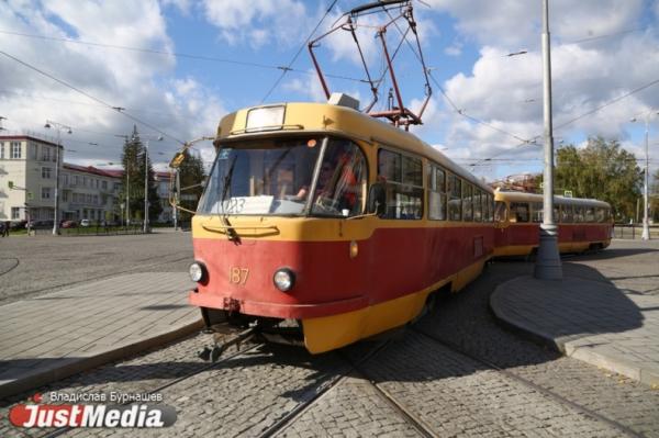 В Екатеринбурге из-за репетиции парада в центре изменится схема движения транспорта - Фото 1
