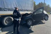 Пенсионер на Nissan влетел в стоящий грузовик на Пермском тракте