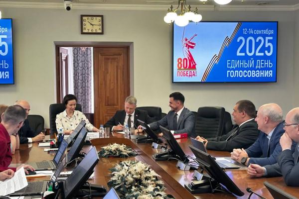 Последний кандидат от парламентской партии подал документы для регистрации на выборах свердловского губернатора - Фото 1