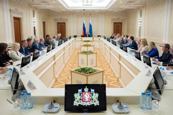 Денис Паслер увеличил в полтора раза премии молодым ученым - Фото 1