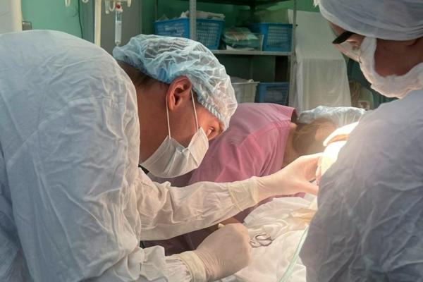 Врачи спасли екатеринбуржца-самокатчика, попавшего в серьезное ДТП - Фото 1