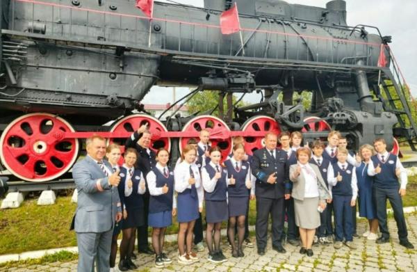 Свердловская магистраль расширяет сеть профильных ж/д классов в общеобразовательных школах - Фото 1