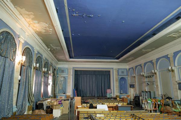 Алексей Орлов показал разруху внутри усадьбы Харитонова-Расторгуева - Фото 1